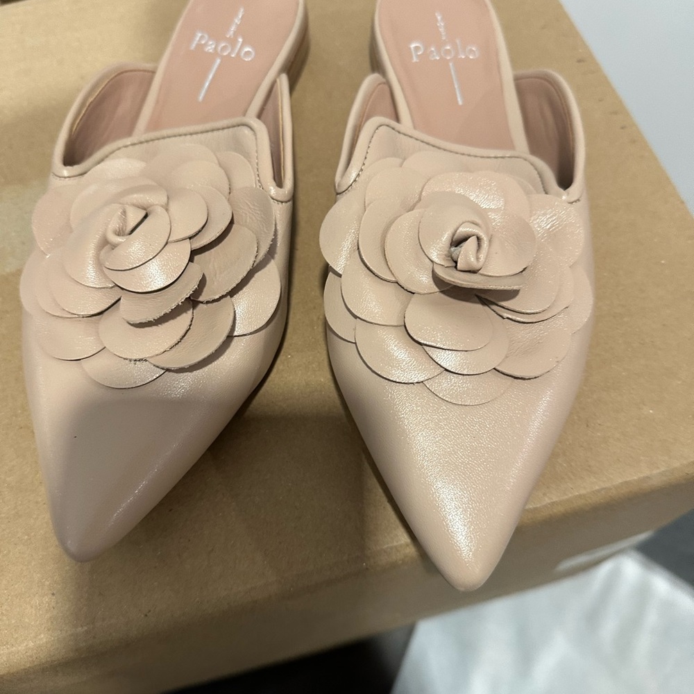 Paolo Cream Floral Mules with Decorative Flower